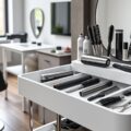 découvrez les équipements indispensables pour une coiffure à domicile réussie, alliant praticité et professionnalisme pour sublimer vos clients chez eux.